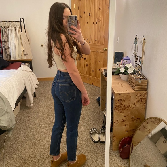 Levi wedgie jeans - Picture 3 of 5